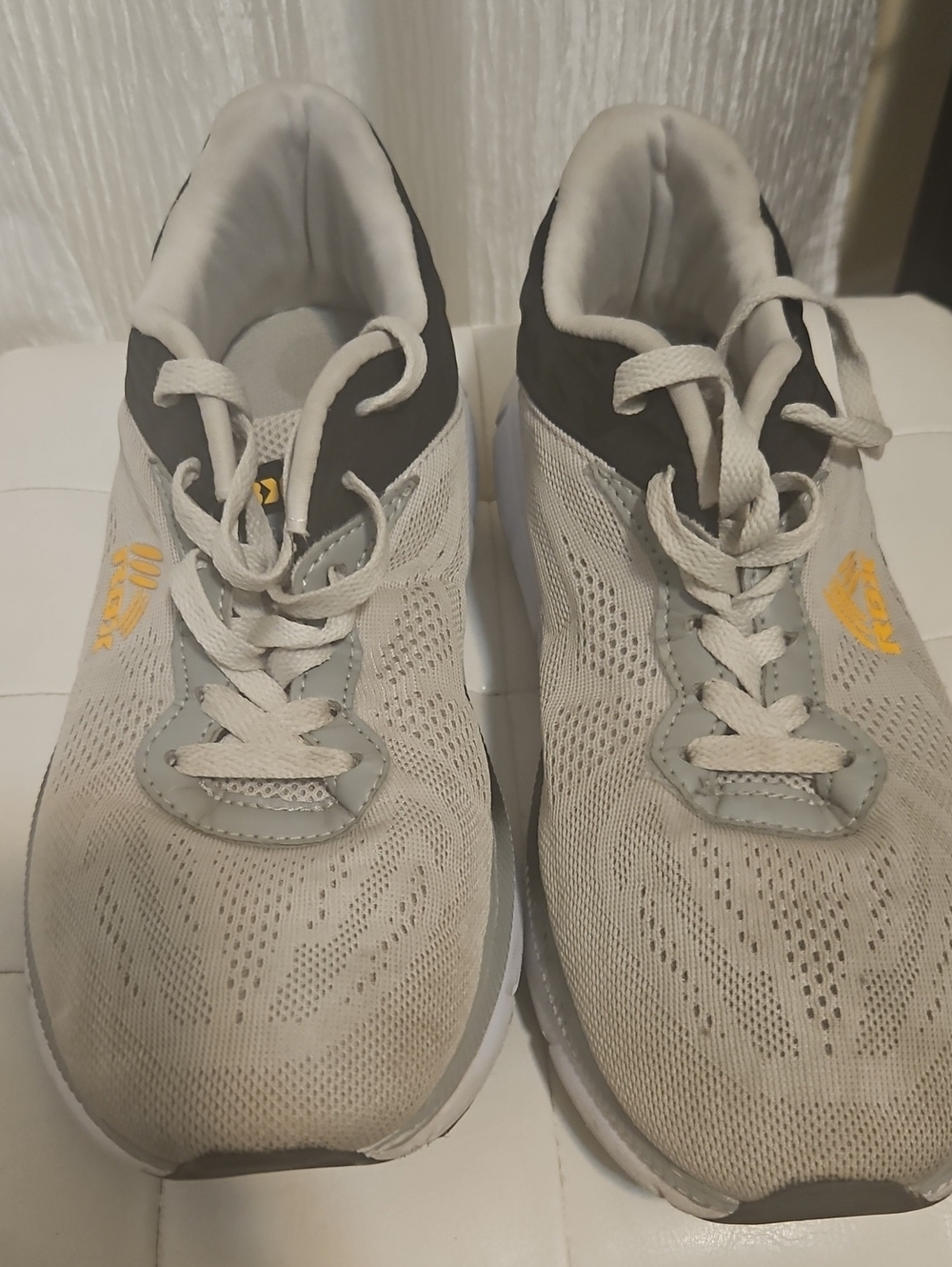 RBX Men’s Lightweight Grey Running Shoes with Subtle Yellow Accents